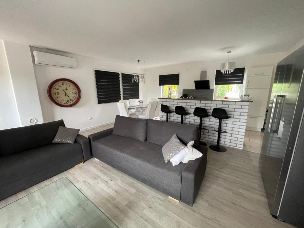 Enna Apartment A Meerblick Perfect Location Медулин Экстерьер фото