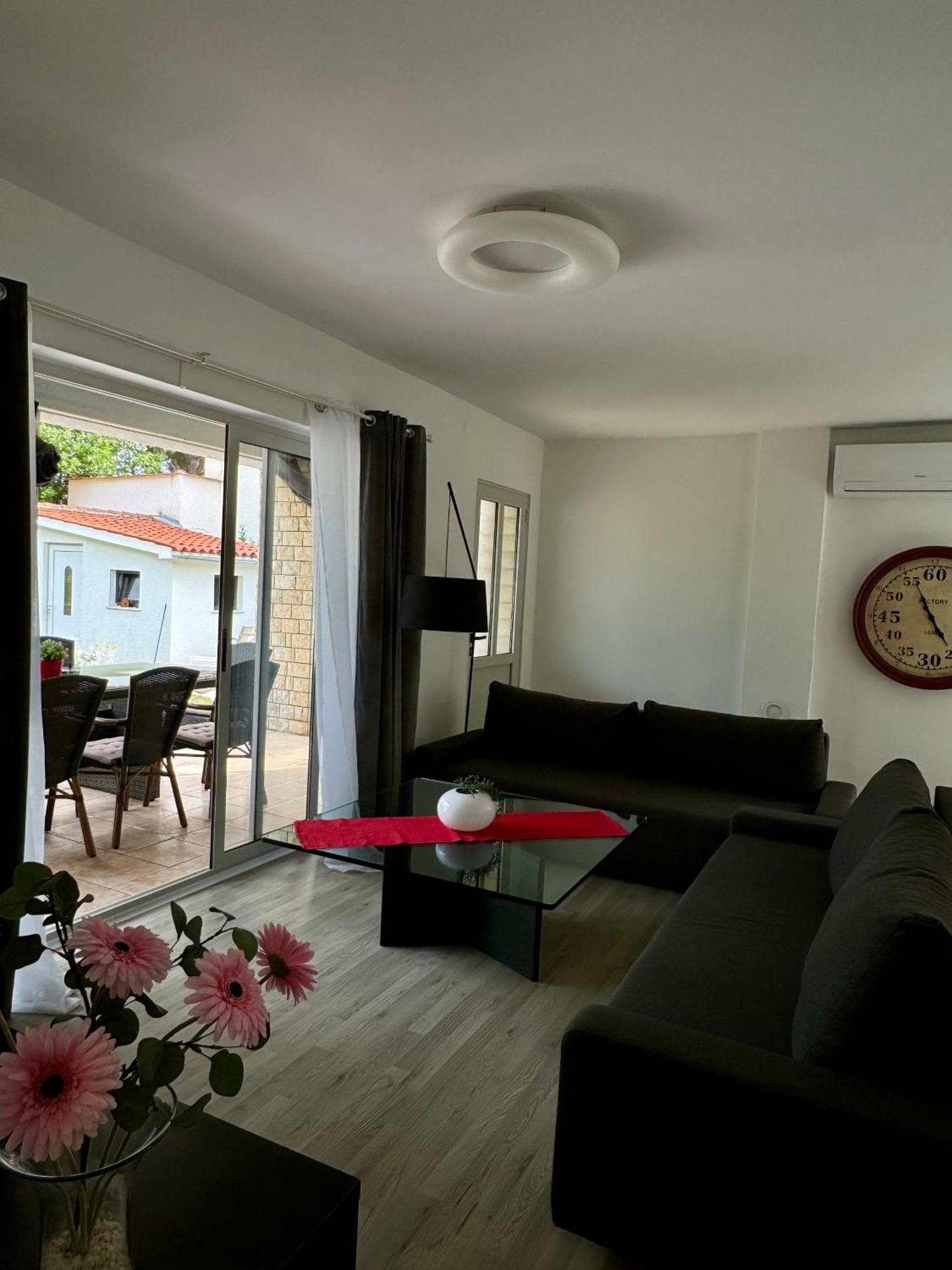 Enna Apartment A Meerblick Perfect Location Медулин Экстерьер фото