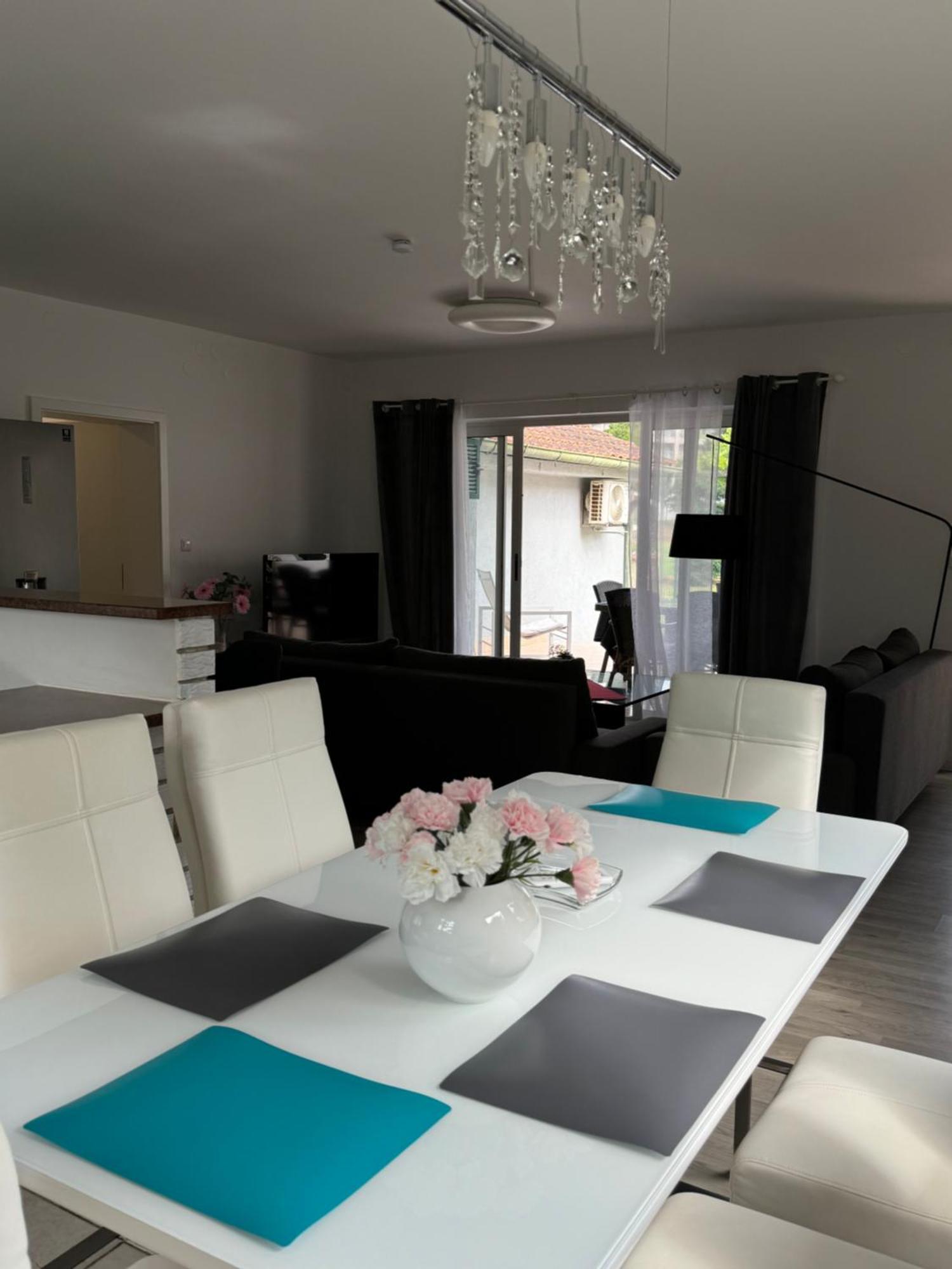 Enna Apartment A Meerblick Perfect Location Медулин Экстерьер фото